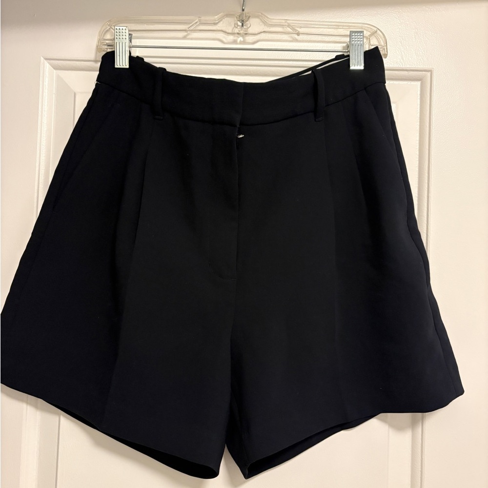 Aritzia Black Effortless Shorts